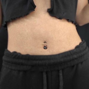 Taşlı Siyah Göbek Piercing - 1.6 mm